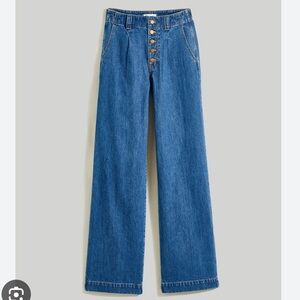 Super Wide Leg High-Waisted Jeans